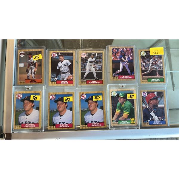 (10) ASSORTED O-PEE-CHEE BASEBALL TRADING CARDS