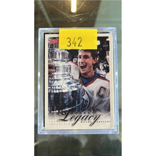 APPROXIMATELY 100 ASSORTED WAYNE GRETZKY HOCKEY CARDS