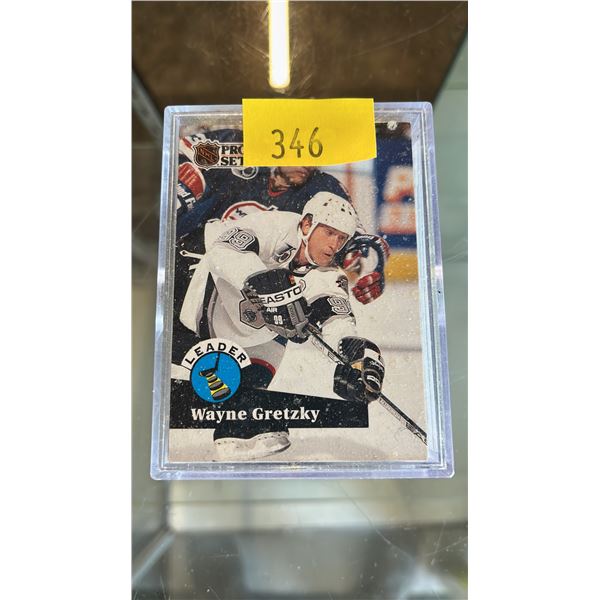 APPROXIMATELY 100 ASSORTED WAYNE GRETZKY HOCKEY CARDS