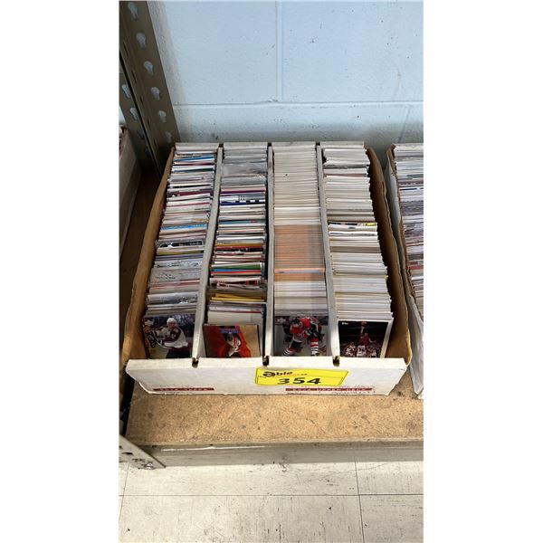 BOX OF ASSORTED HOCKEY TRADING CARDS