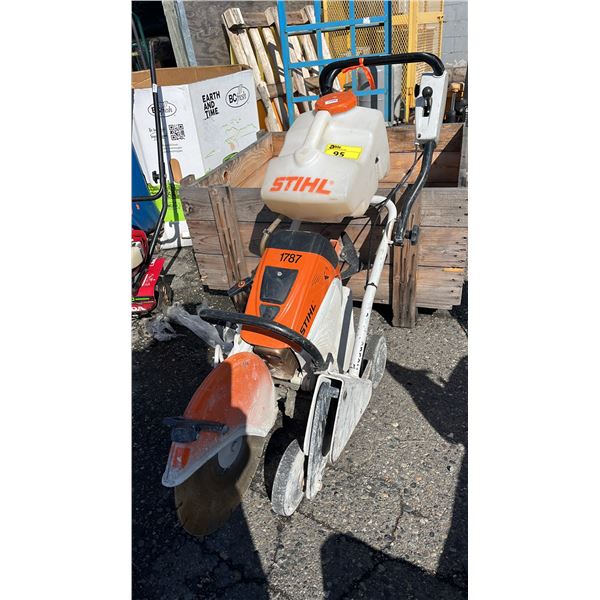 STIHL TS800 GAS POWERED 16-INCH CUT OFF SAW WITH ATTACHED WATER TANK