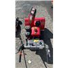 Image 3 : RED HONDA HYDROSTATIC TRACK-DRIVE GAS SNOWBLOWER WITH TWO STAGE AUGER SYSTEM