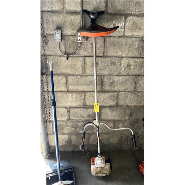 STIHL GAS POWERED BRUSH CUTTER