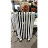 Image 1 : DELONGHI TRR0715 PORTABLE RADIATOR HEATER