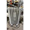 Image 3 : DELONGHI TRR0715 PORTABLE RADIATOR HEATER