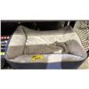 Image 2 : PET BED