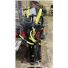 Image 3 : VISTA BY KILIMANJARO HITCH-MOUNTED BIKE RACK *UNKNOWN WORKING CONDITION/MAY BE MISSING PARTS & OR