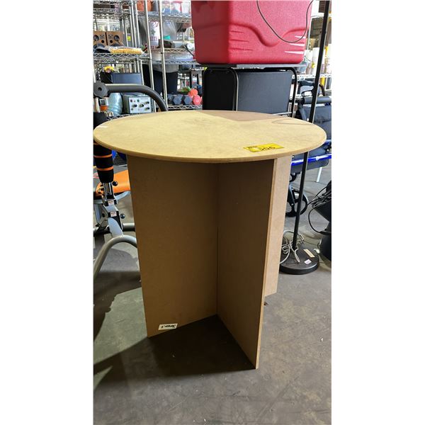 ROUND WOOD FOLDING TABLE