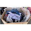 Image 3 : PALLET OF ASSORTED CLOTHING