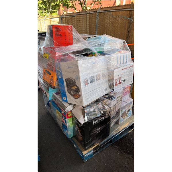 PALLET OF ASSORTED  ITEMS INCLUDING MOSQUITO TRAPS, INFLATABLE WATER TOYS, AIR FRYERS AND MORE