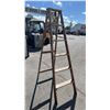 Image 3 : 6FT WOOD STEP LADDER