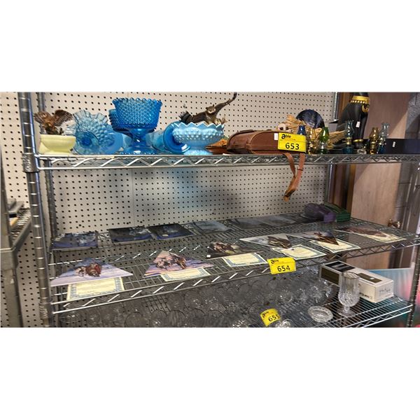 SHELF OF ASSORTED COLLECTABLE PLATES, CHUCK REN TRIANGLE PLATES AND MORE