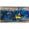 Image 4 : SHELF OF ASSORTED BLUE GLASSWARE