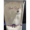 Image 7 : Bride Doll in Original Box by Creata