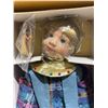 Image 2 : Ashton-Drake Galleries Porcelain Doll in Box