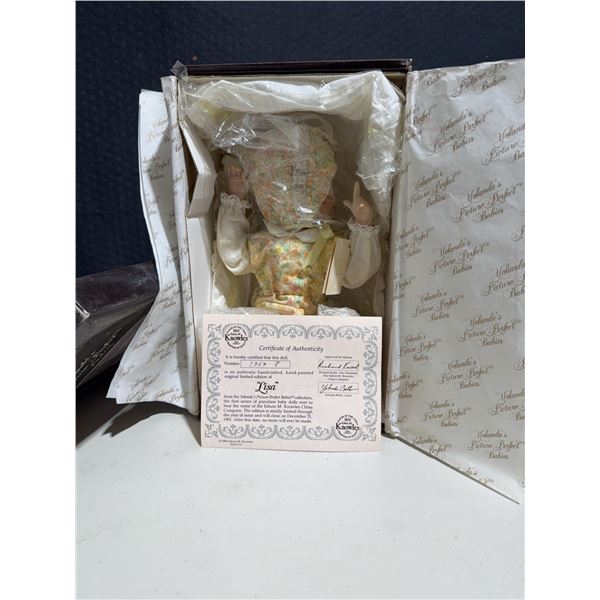 Edwin M. Knowles Yolanda's Picture-Perfect Babies Lisa Doll