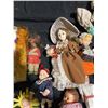 Image 3 : Small Collectible Dolls and Figurines Lot