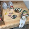 Image 4 : Wood and Metal Lanterns with Christmas Ornaments