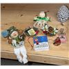 Image 6 : Wood and Metal Lanterns with Christmas Ornaments