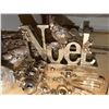 Image 6 : Metallic Christmas Decorations: Ornaments, Figurines, and Garland
