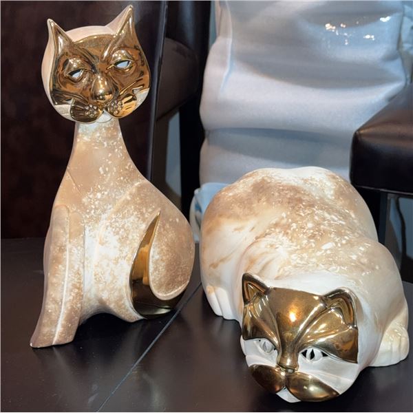 Atelier du Vieux Cap-Rouge Ceramic Cat Sculptures Signed Pelletier, Pair