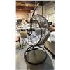 Image 2 : HANGING WHICKER EGG CHAIR