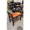 Image 3 : WOOD & LEATHER CHAIR