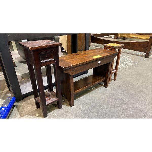 WOOD BENCH & 2 SMALL ACCENT TABLES (1 KNOB MISSING)