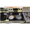 Image 2 : SAMSUNG STAINLESS STEEL ELECTRIC STOVE WITH OVEN