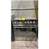 Image 1 : WHIRLPOOL STAINLESS STEEL BUILT-IN ELECTRIC OVEN 21.5" X 22.5"