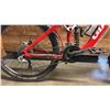 Image 4 : GIANT NITROCITY REIGN X2 18 SPEED BIKE