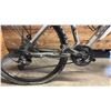 Image 4 : SPECIALIZED HARD ROCK COMP 24 SPEED BIKE