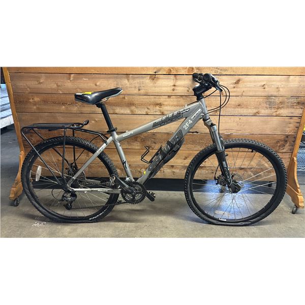 SPECIALIZED HARD ROCK COMP 24 SPEED BIKE