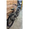 Image 3 : SPECIALIZED HARD ROCK COMP 24 SPEED BIKE