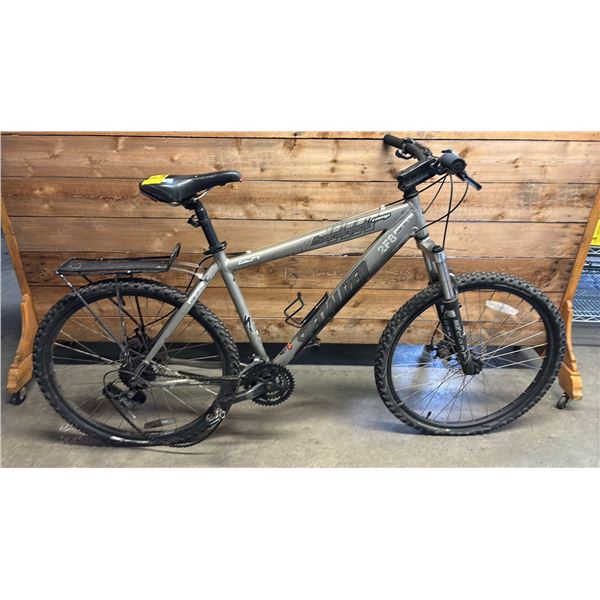 SPECIALIZED HARD ROCK COMP 24 SPEED BIKE