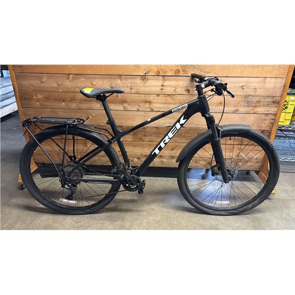 TREK 9 SPEED BIKE