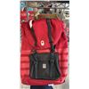 Image 2 : HUDSON'S BAY TEAM CANADA OLYMPIC BACKPACK & TEAM CANADA FUTURE LEGACY SCARF