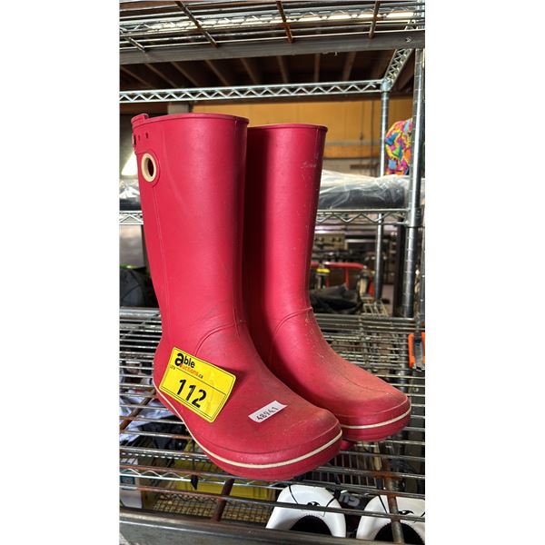 BRIGHT RED CROCS RAIN BOOTS SIZE W 11