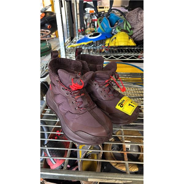 LULULEMON TEAM CANADA WATERPROOF WINTER BOOTS