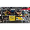Image 1 : SHELF OF ASSORTED ITEMS INCL. KIDS COSTUMES, GLOVES AND MORE
