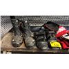 Image 2 : ASSORTED 2 PAIRS OF SHOES AND GLOVES