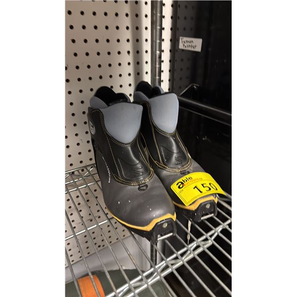 SALOMON SNS PROFILE SKI BOOTS US SIZE 8.5