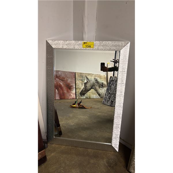 SILVER GILT FRAMED WALL MIRROR: APPROX. 41.5" X 29.5"