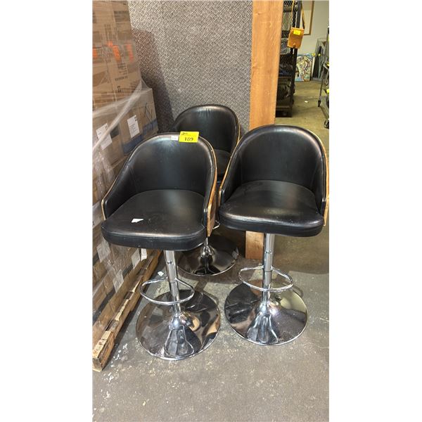 (3) BLACK LEATHER AND WOOD ACCENT BAR STOOLS