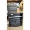Image 2 : 3 SHELF WOODEN STORAGE CABINET