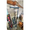 Image 3 : WALL MOUNT PULL-UP BAR