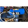 Image 2 : PORTABLE PRESSURE FEED SODA BLASTER