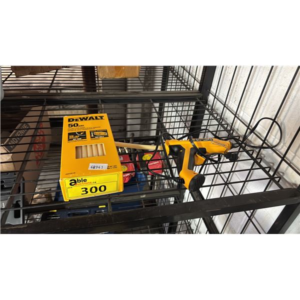 DEWALT HOT GUN WITH 50 PCS HOT MELT GLUE STICKS