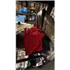 Image 2 : SHELF LOT OF ASSORTED CLOTHING