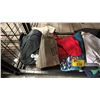 Image 2 : SHELF LOT OF ASSORTED CLOTHING